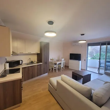 Apartamento Yulia Golem (Tirana)