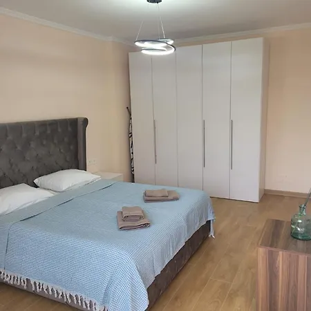 Apartment Yulia *